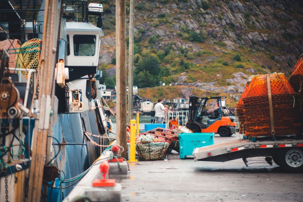El cordón umbilical del Panhandle: la épica logística del Milk Run en el sureste de Alaska