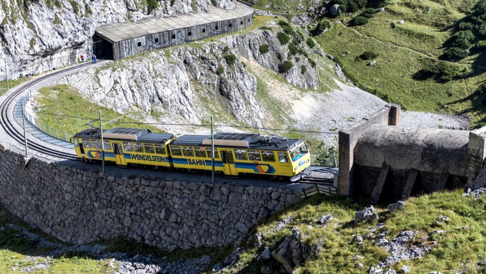 El laberinto alpino de los Alpes Julianos: Ingeniería ferroviaria y conectividad de alta montaña en Eslovenia