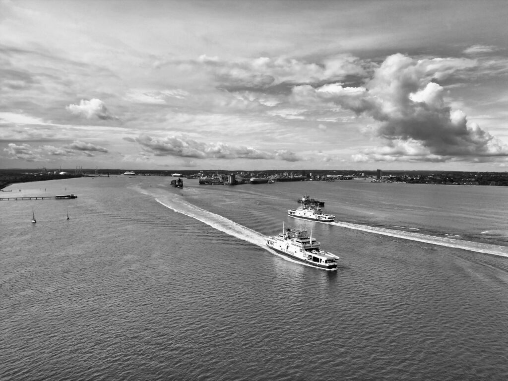 La Conectividad Fluvial del Río Murray: Navegación, Infraestructura y Logística en el Corazón de Australia