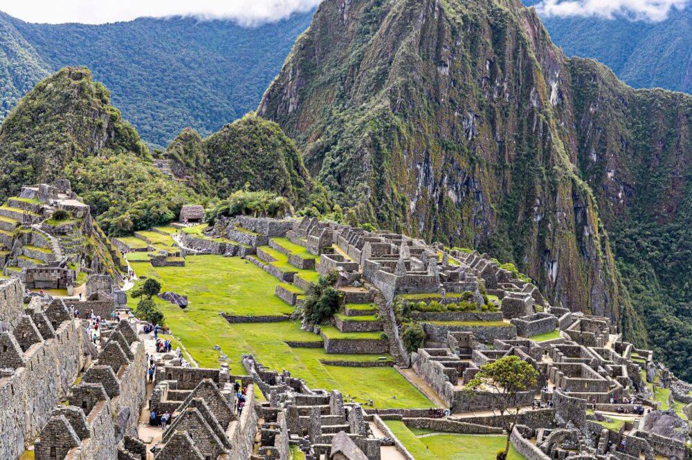 El laberinto de altura en los Andes: Logística, trenes de cremallera y la conectividad invisible de Machu Picchu