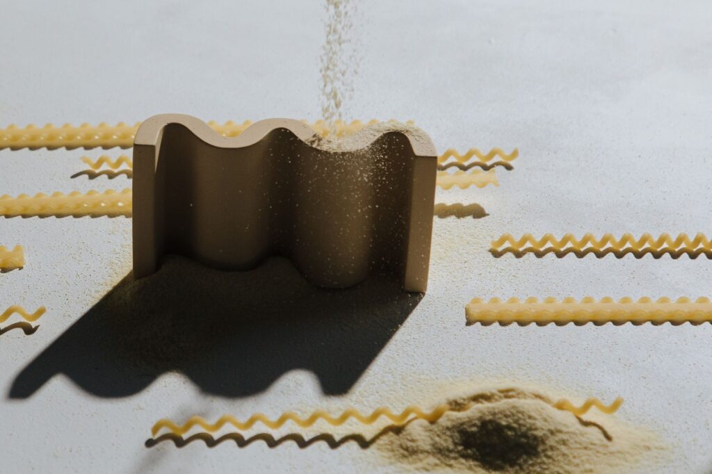 El secreto de la harina y el agua: la milenaria cultura de las pastas de grano duro en los obradores de Nápoles