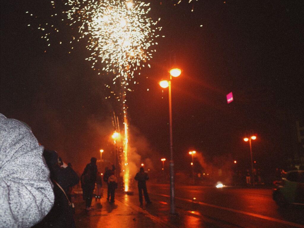 El primer pueblo del mundo que celebra la Nochevieja en agosto