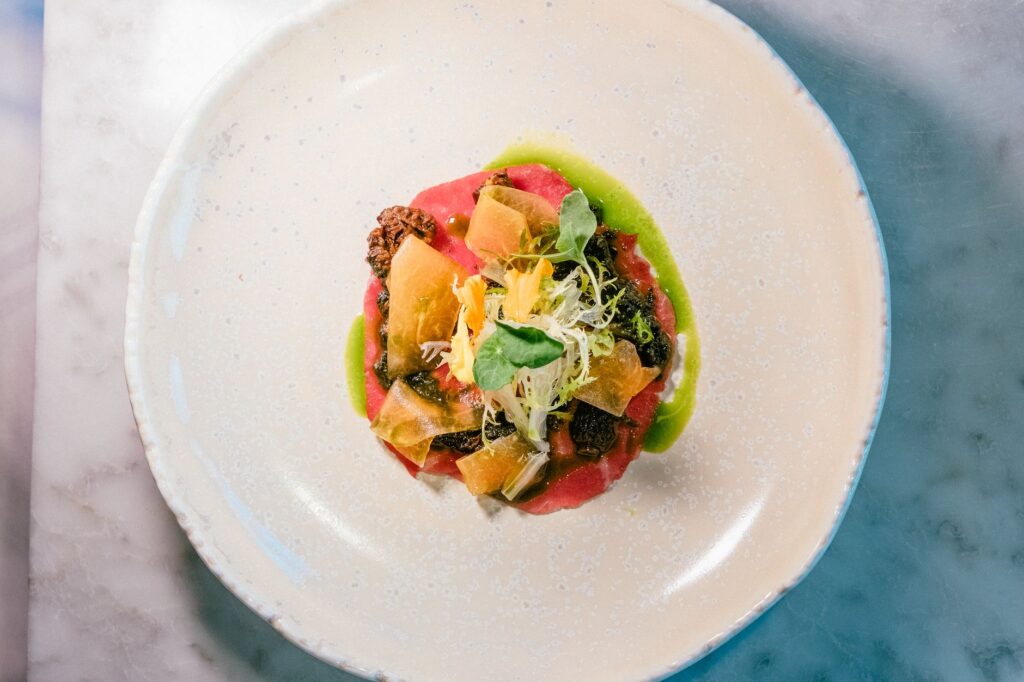 El apetito insaciable de Mitsuharu Tsumura en la cima global de la gastronomía