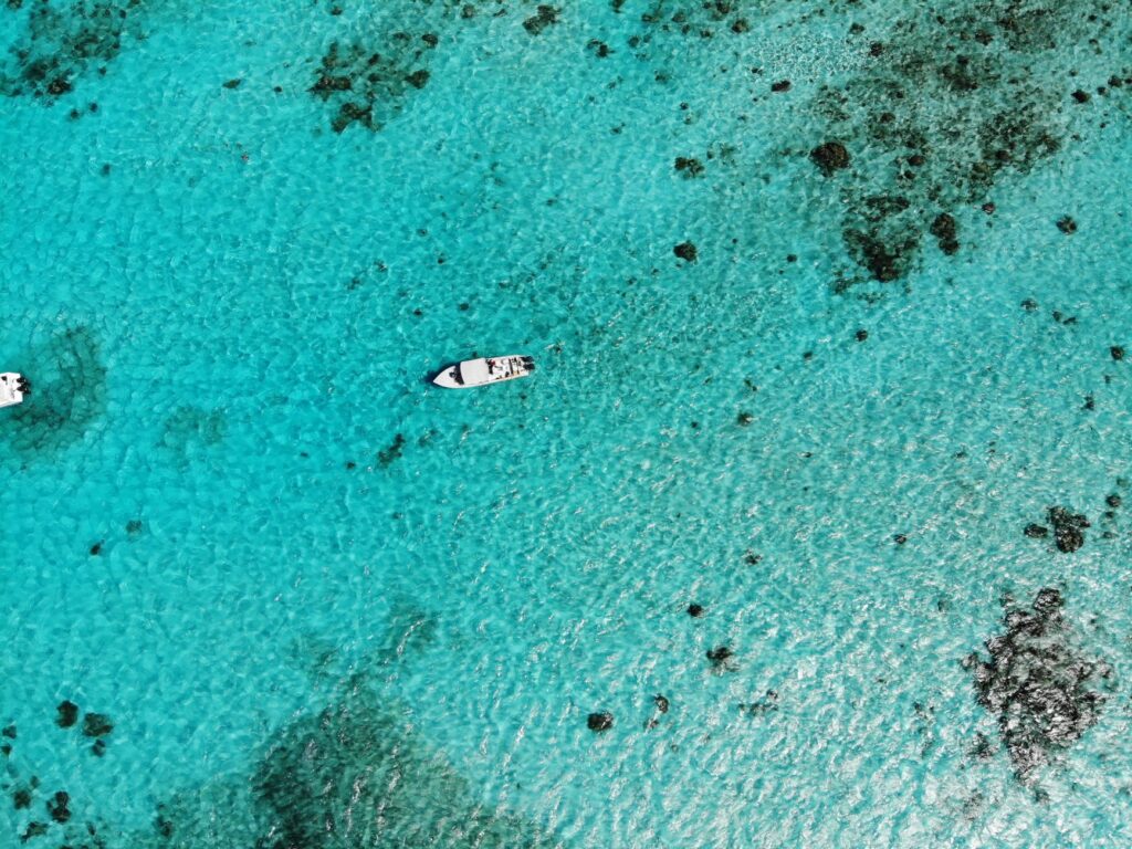 La Travesía del Archipiélago de San Blas en Piragua Polinesia: Guía de Navegación y Logística Marina por el Caribe Guna Yala