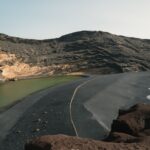 Donde el viento y el mar dictan la energía: El Hierro redefine el turismo sostenible