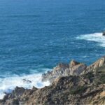La Travesía del Sentero de la Costa Vicentina: Guía de Expedición y Senderismo por los Acantilados Atlánticos de Portugal