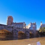 El secreto de la piedra y el azafrán: la liturgia del Mercado Central de Castellón y los tesoros de La Plana