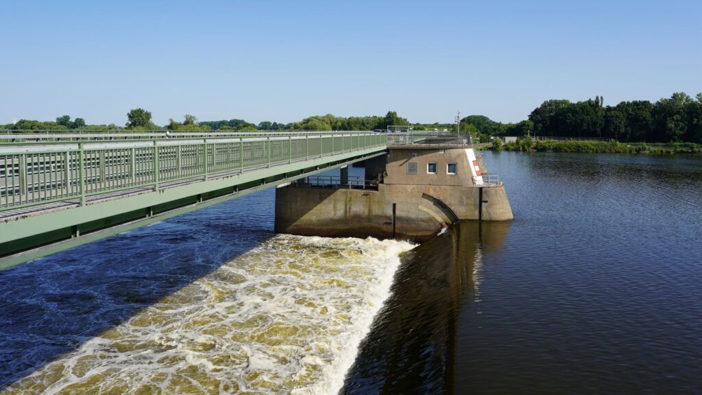 La Conectividad Fluvial del Río Murray: Navegación, Infraestructura y Logística en el Corazón de Australia