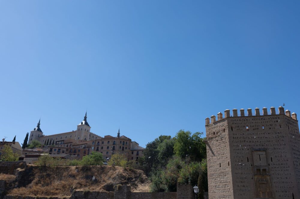 El Renacimiento de la Forja Artística: Hierro, Yunque y Memoria en los Talleres de Toledo