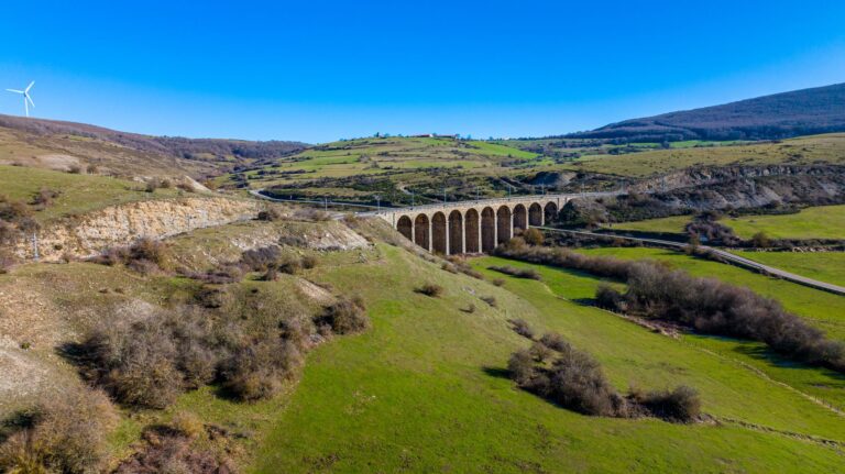 Transcantábrico Clásico y Gran Lujo: La Gran Travesía Ferroviaria del Norte de España