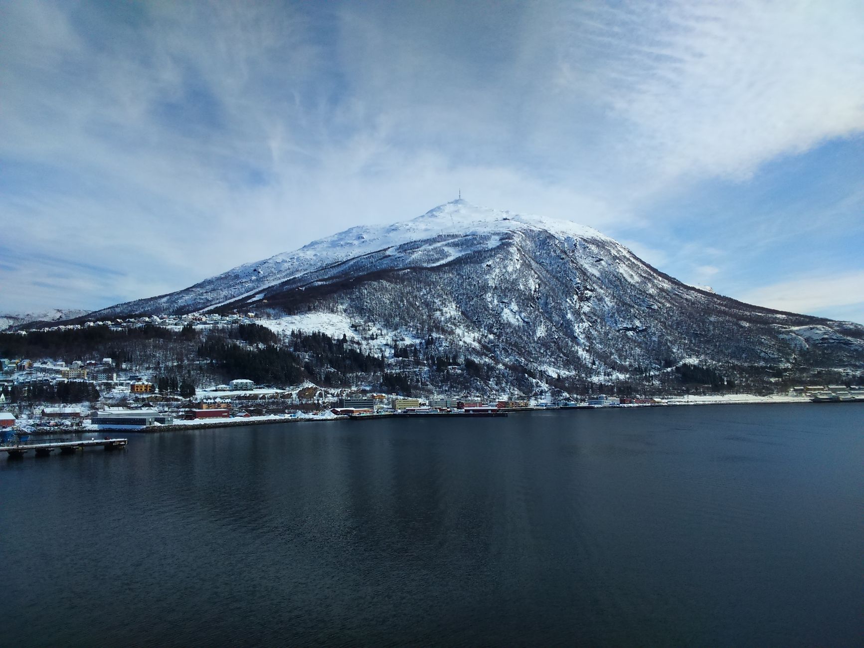 El latido del expreso de Estocolmo a Narvik: ingeniería ártica y travesía nocturna bajo la luz boreal
