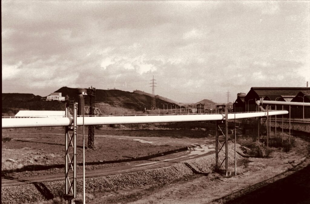 El Ferrocarril Trans-Andino y el paso del Cristo Redentor: Ingeniería de alta montaña, logística transfronteriza y la conectividad ferroviaria histórica entre Los Andes y Mendoza