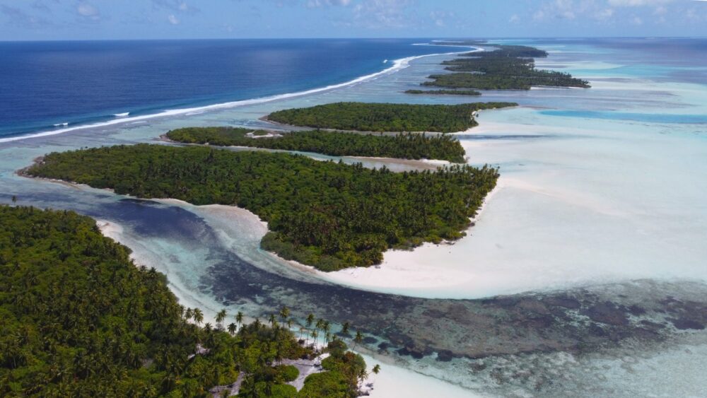 El archipiélago invisible: conectividad marítima, retos logísticos y el nuevo pulso insular en las Islas Cook