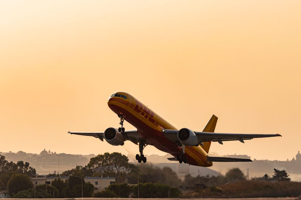 Alas con rumbo sostenible: el desafío de la aviación comercial ante la transición ecológica