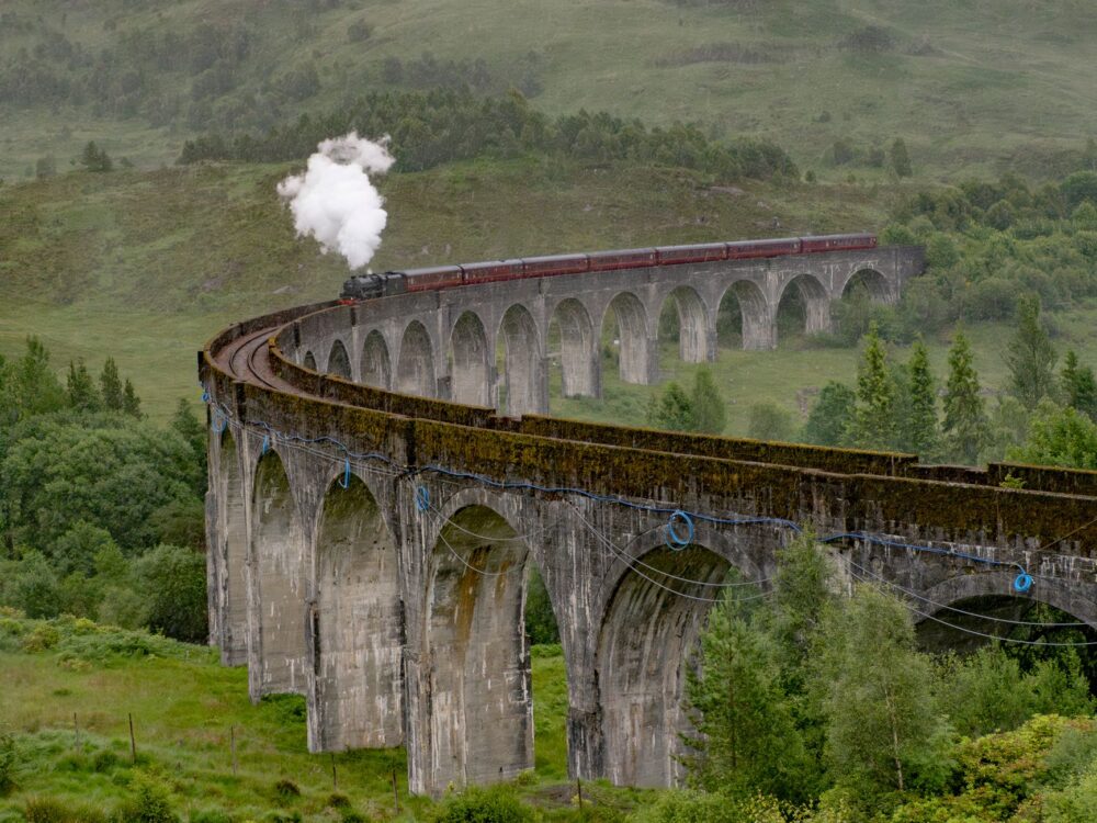 El laberinto ferroviario de las tierras altas de Escocia: viaductos centenarios, locomotoras de vapor y la frágil conectividad de la línea de West Highland