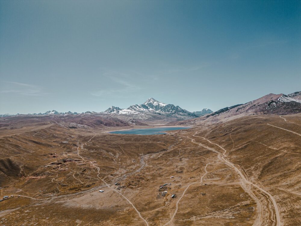 El latido silente de la Puna: Logística de altura, rutas mineras y la conectividad extrema del altiplano argentino