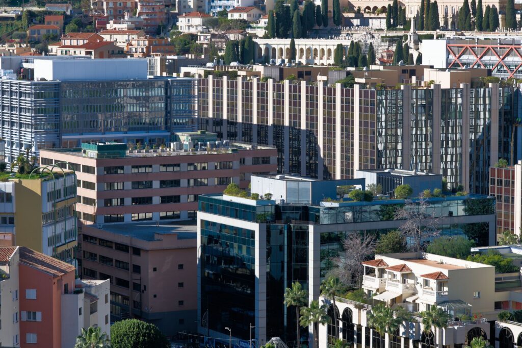 Mónaco más allá del mito: el renacimiento verde y arquitectónico de la Riviera