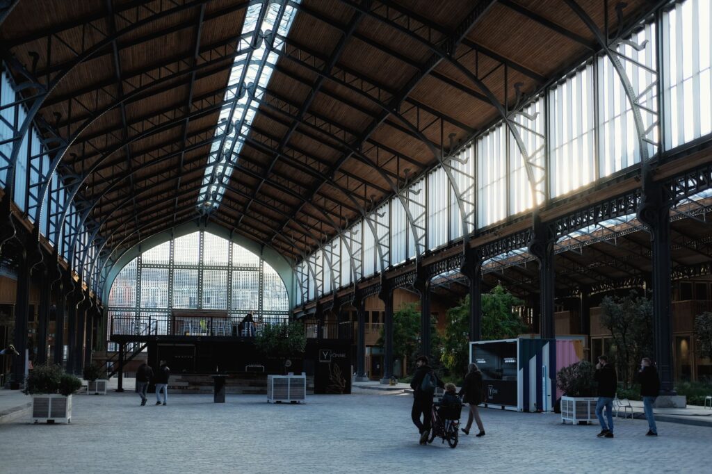 El secreto de la sal y el estero: la liturgia del Mercado Central de Cádiz y los tesoros de la Bahía