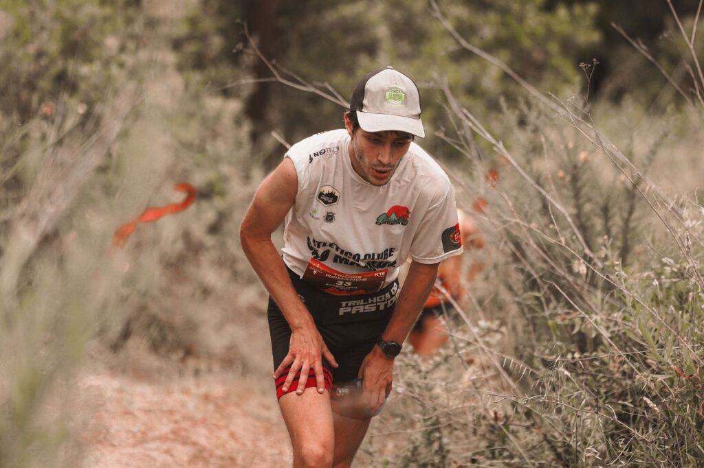 Fiebre de barro y lluvia: mi bautizo de trail running en la selva húmeda de la Patagonia chilena