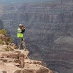 La Travesía del Gran Cañón del Colorado: Guía de Expedición y Descenso a Pie por el Abismo del Tiempo