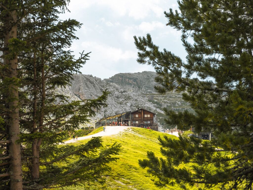 La Travesía del Gran Paradiso: Geología, Alta Ruta y Conservación en el Corazón de los Alpes Italianos