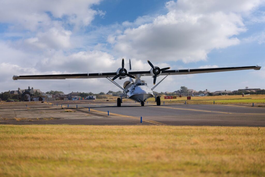 El laberinto aéreo del archipiélago de Vanuatu: aeronaves de corto alcance, pistas de coral y la frágil conectividad de un mosaico melanesio