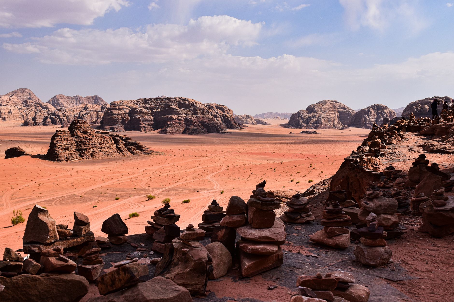 La Travesía del Jordan Trail: Guía de Expedición y Senderismo por los Desiertos y Cañones del Reino Hachemita