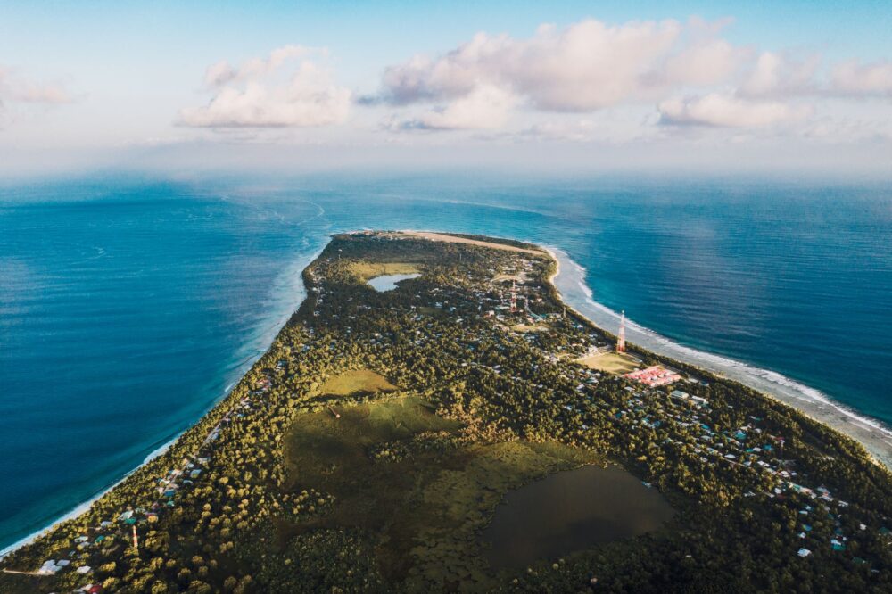 El archipiélago invisible: La odisea marítima y la conectividad anfibia de las islas Lau en Fiyi