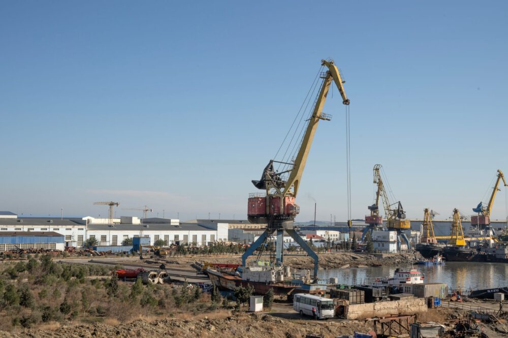 El puerto seco de Khorgos: La nueva frontera de hierro que une los mundos