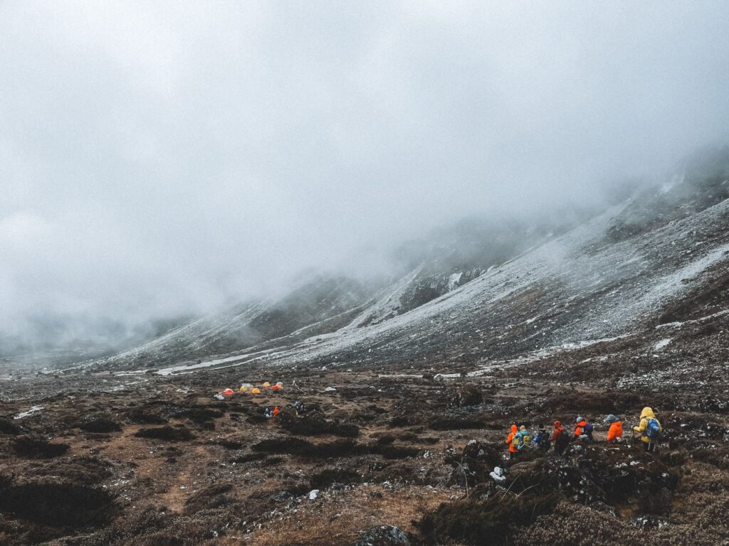 La Travesía del Camino Inca Clásico: Guía de Expedición y Senderismo por la Red de Caminos del Imperio del Sol