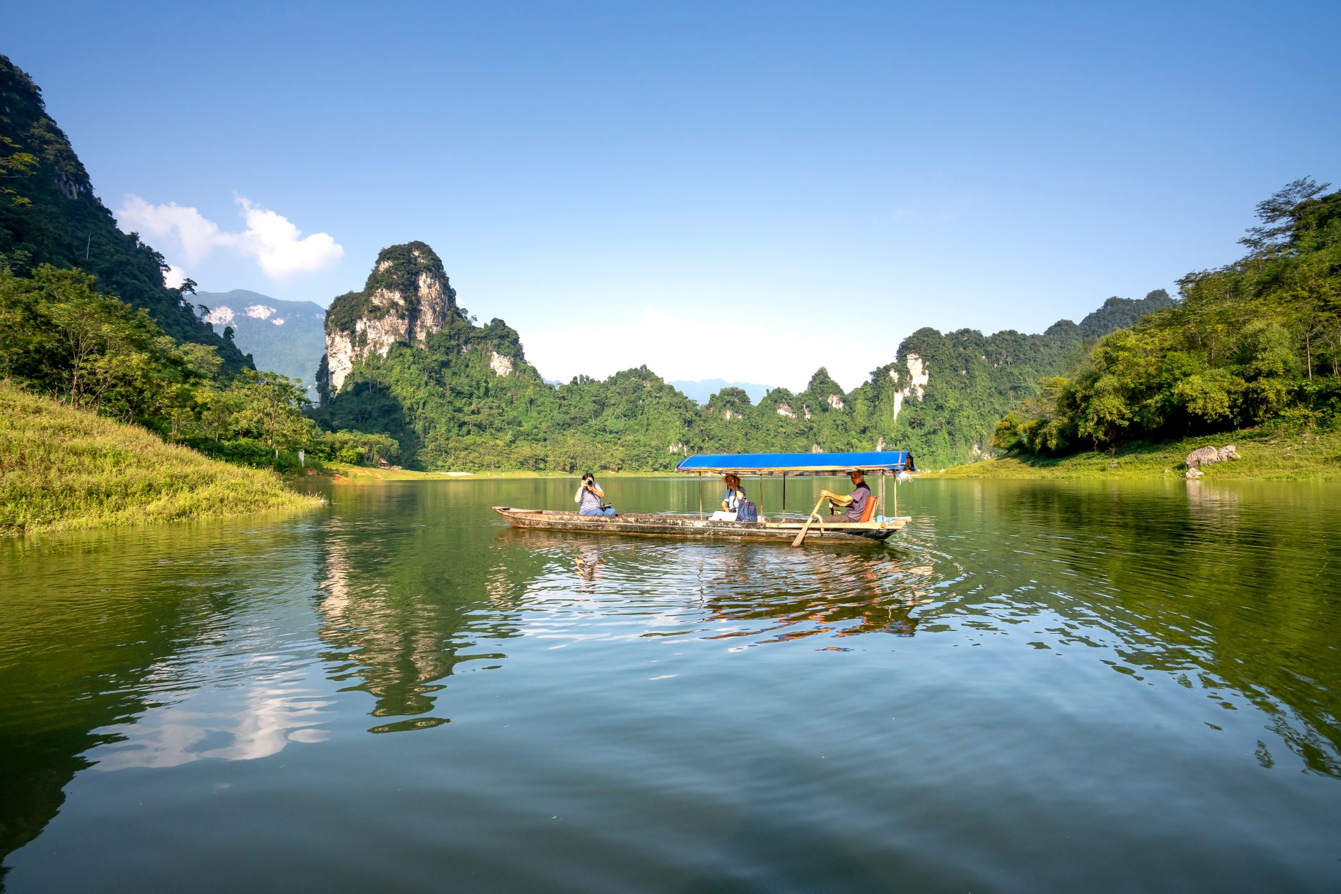 El despertar verde de Laos: Cómo el ecoturismo redefine el desarrollo en el Sudeste Asiático
