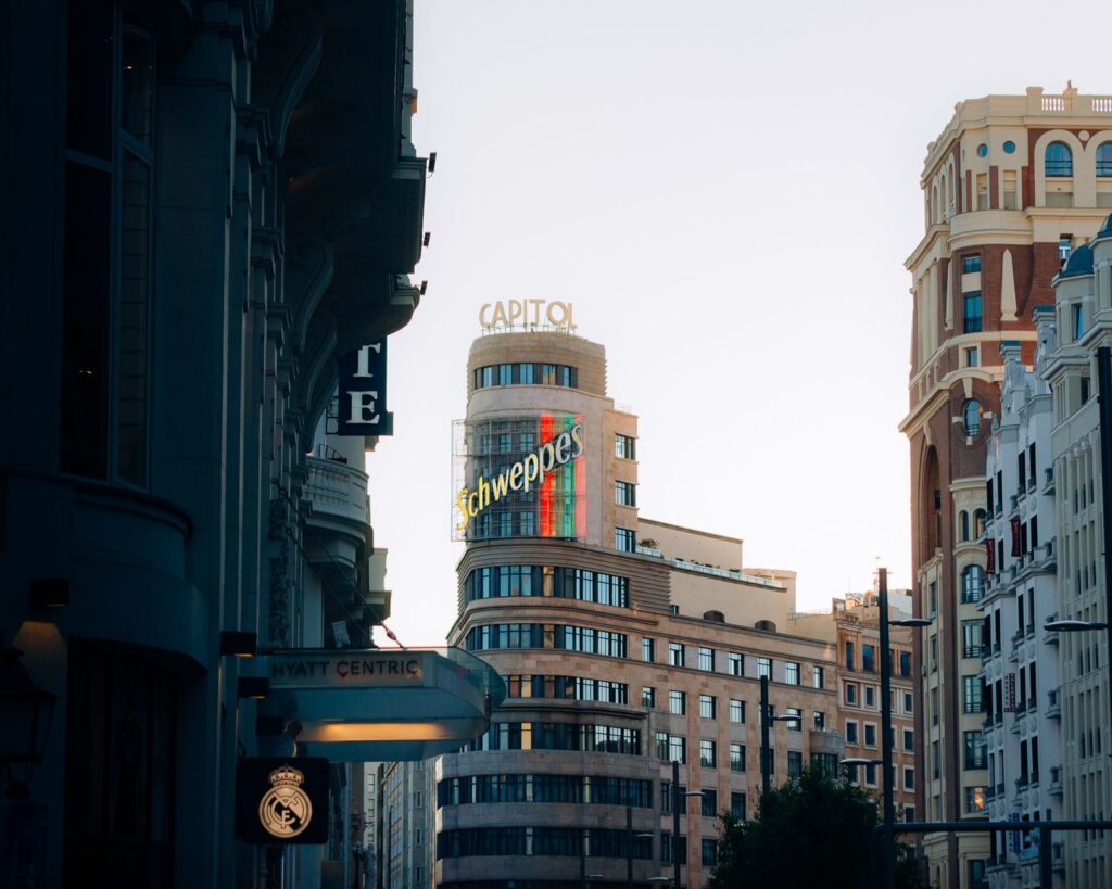 Madrid al ritmo de los barrios: cinco días entre tabernas centenarias, arte y vida cotidiana
