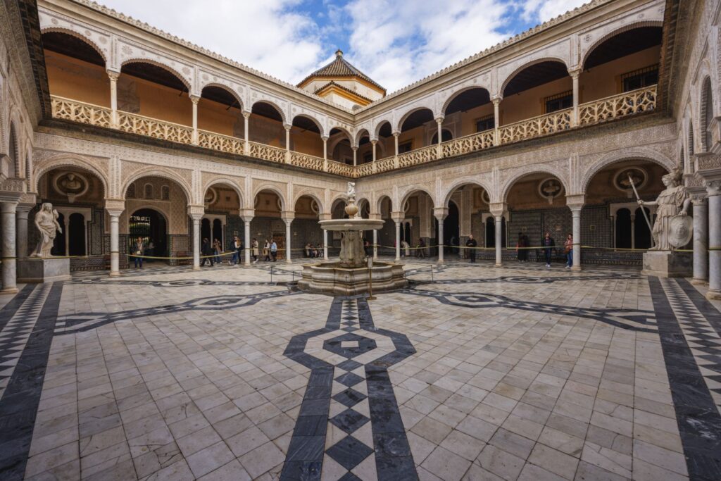 El Renacimiento de la Cerámica de Talavera: Esmalte, Cobalto y Memoria en los Alfares de Castilla
