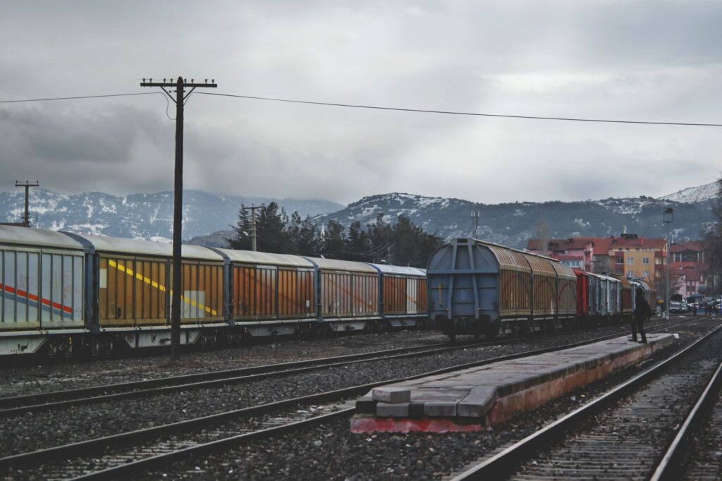 El laberinto ferroviario de las tierras altas de Escocia: traviesas de roble, pendientes arcillosas y la frágil conectividad de la línea West Highland