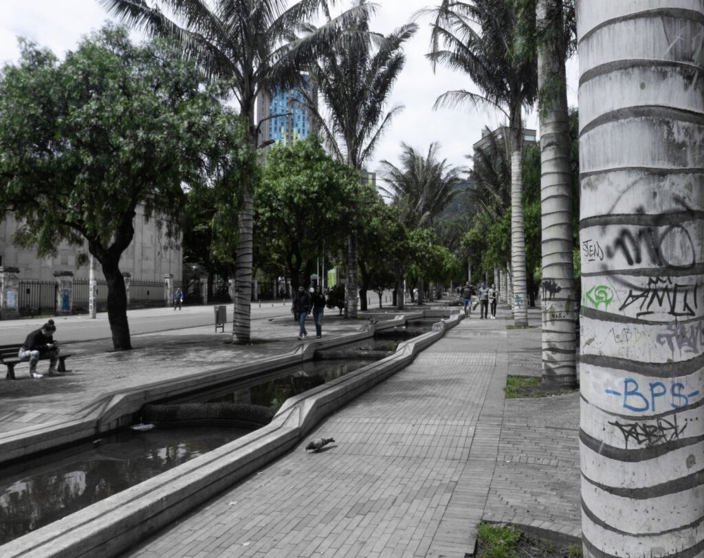 Medellín más allá del titular: una transformación urbana analizada desde su tejido social