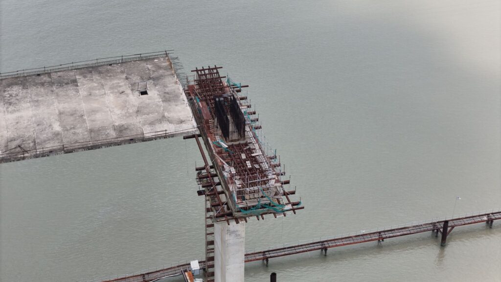 El laberinto de hierro sobre el mar: La ingeniería monumental y la conectividad insular del Gran Puente de Seto en Japón