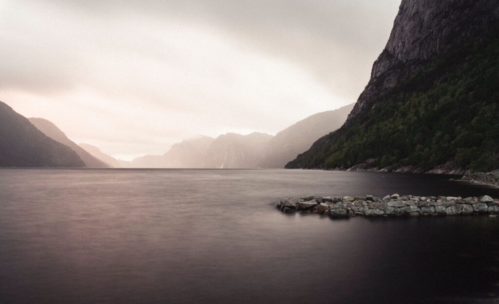 El dilema de Eidfjord: cuando el crecimiento del turismo de cruceros choca con la fragilidad del fiordo