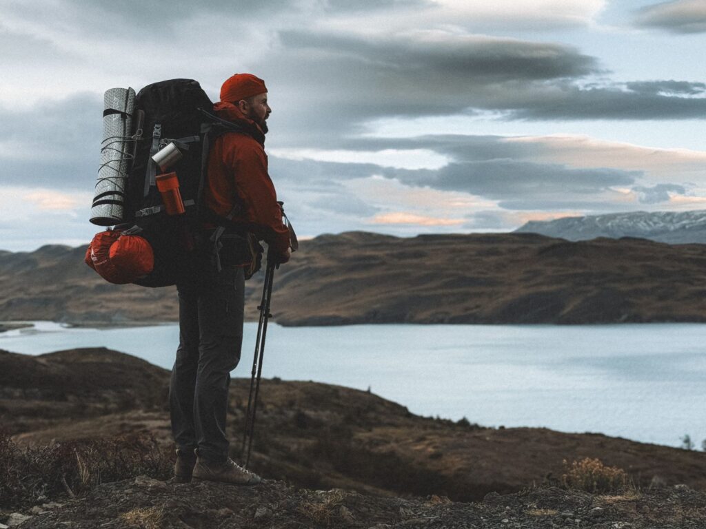 La Travesía del Circuito W en Torres del Paine: Guía de Expedición y Senderismo por la Patagonia Profunda