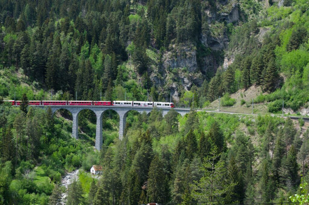 La ruta silenciosa: cómo los autobuses eléctricos y la movilidad blanda transforman el transporte alpino en Tirol del Sur