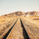 El laberinto ferroviario del Hedjaz: la infraestructura oculta, el vapor detenido y la odisea logística en el desierto arábigo