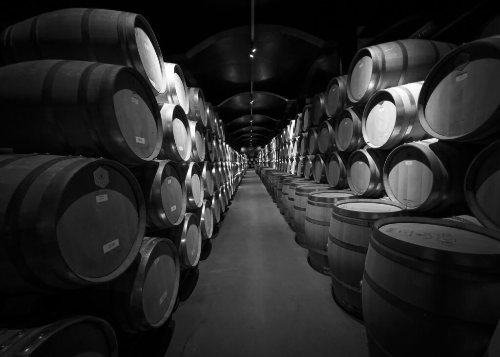 El secreto de la madera y el tiempo: la liturgia del Aceto Balsamico Tradizionale en las mansiones de Módena