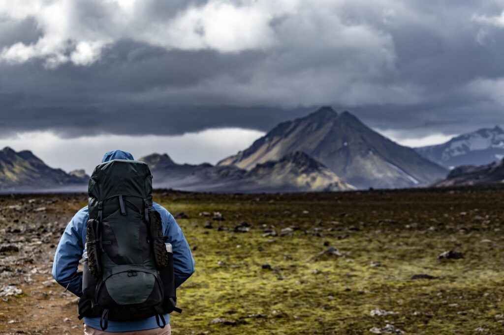 La Travesía del Sendero de Laugavegur en Islandia: Guía de Expedición y Senderismo por las Tierras Altas Volcánicas