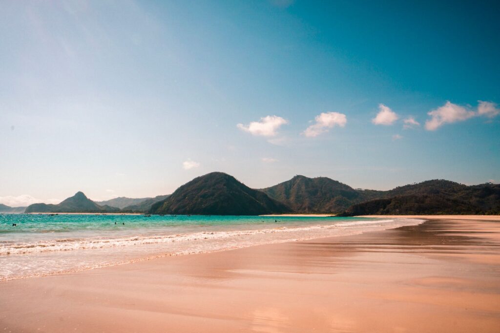 Entre olas, selva y asfalto: tres semanas recorriendo la Indonesia indómita de Lombok a Sumbawa