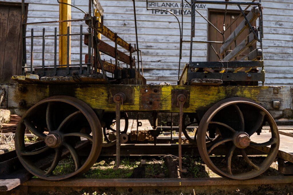 La ruta del té y las nubes: El ferrocarril de montaña de Darjeeling y la ingeniería británica en el Himalaya