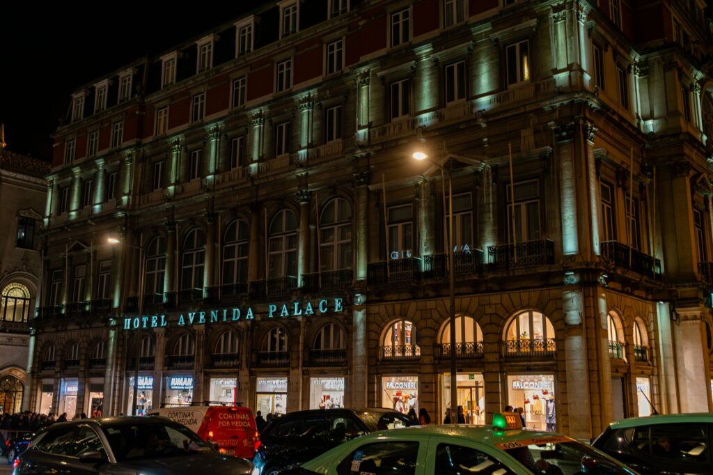 First In: El pulso exclusivo de las grandes aperturas hoteleras y el arte de ser el primero en llegar