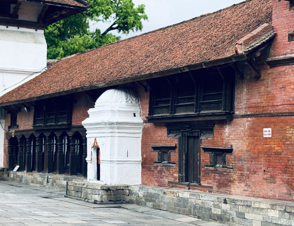 El renacer verde de Nepal: Cómo el modelo 3T redefine el turismo sostenible en el Himalaya