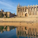 El secreto de la encina y el salobral: la liturgia del Mercado Central de Palma y los tesoros de la Isla del Viento