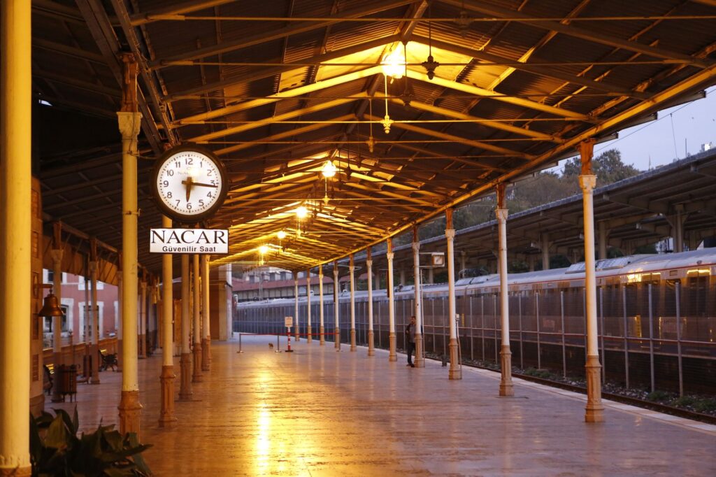 El latido secreto del ferrocarril de la Selva Negra: ingeniería férrea y el pulso forestal entre abetos y desfiladeros