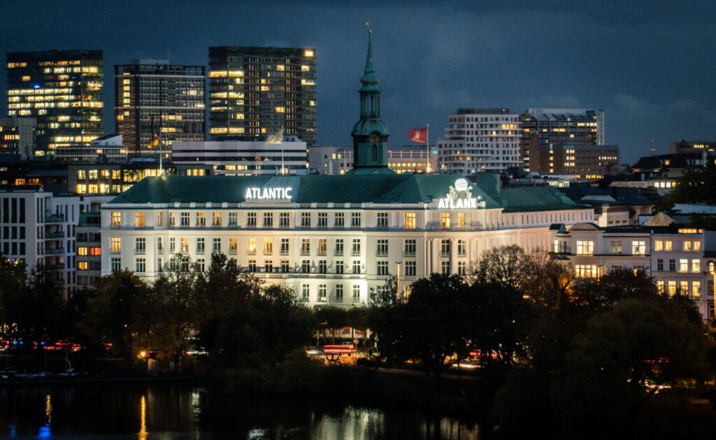 Las 9 mejores suites de hotel de las capitales de Europa, según nuestros editores