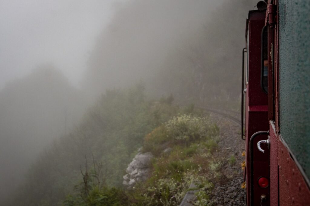 Rieles de altura: el ferrocarril alpino y la revitalización de las comunidades de montaña en Austria